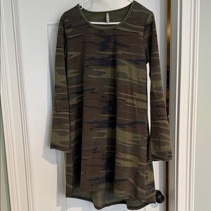 Z Supply Camouflage Long Sleeve Dress size L